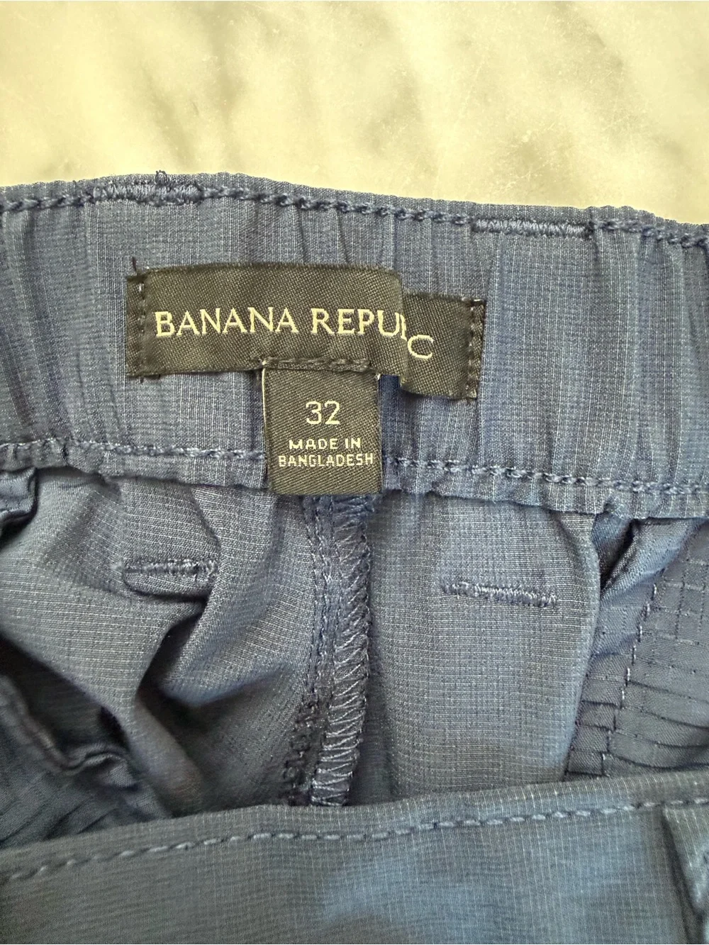 Banana Republic Men's Flat Front Shorts Vintage Navy Size 32 NWOT (#20)
